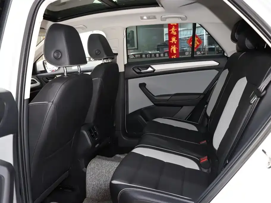 Volkswagen T-Roc 2023 из CN, фото 6