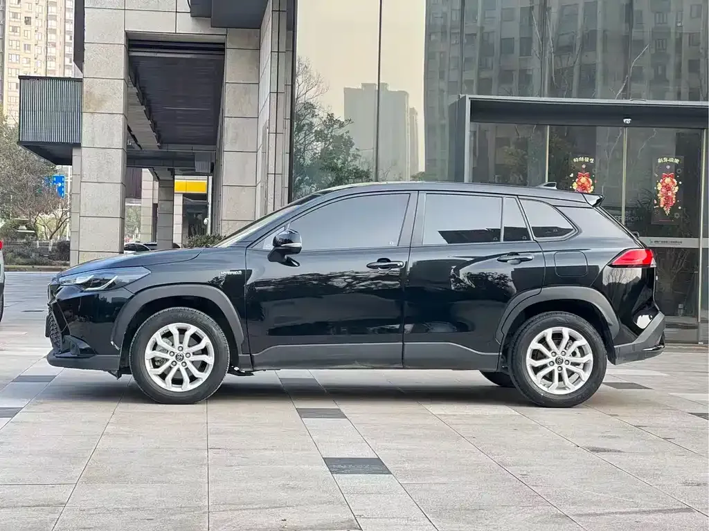 Toyota Frontlander — фото 3