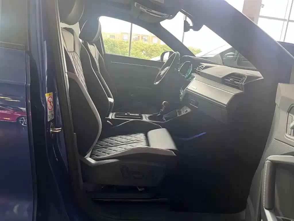 Audi Q3 2025 из CN, фото 4