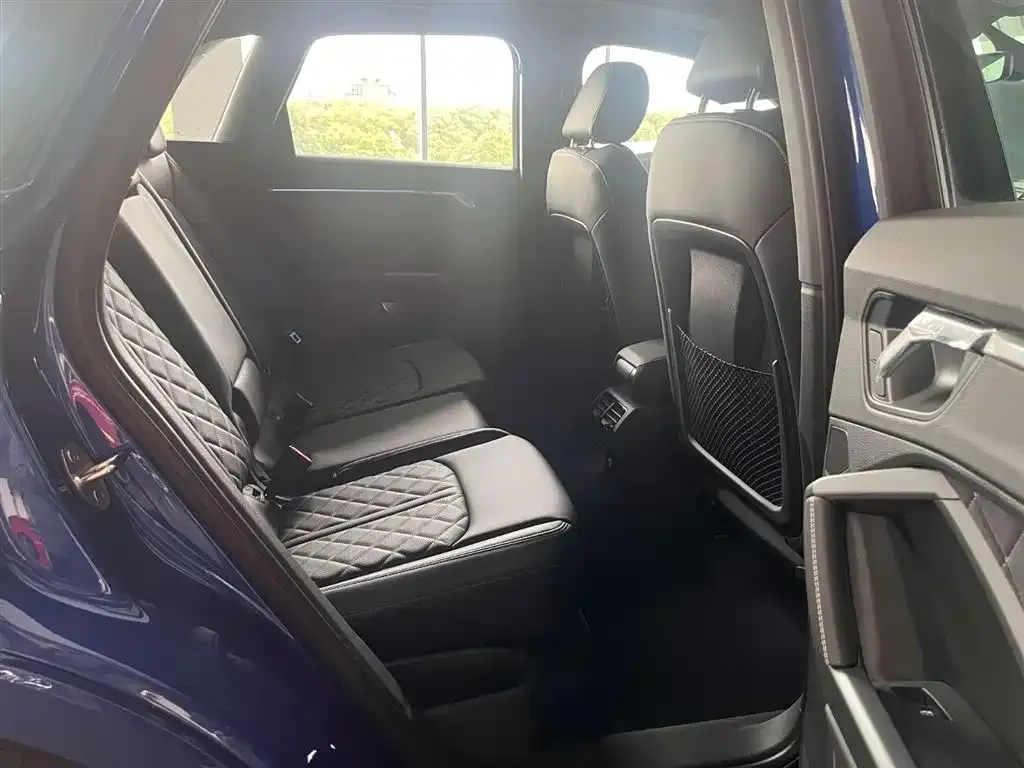 Audi Q3 2025 из CN, фото 2