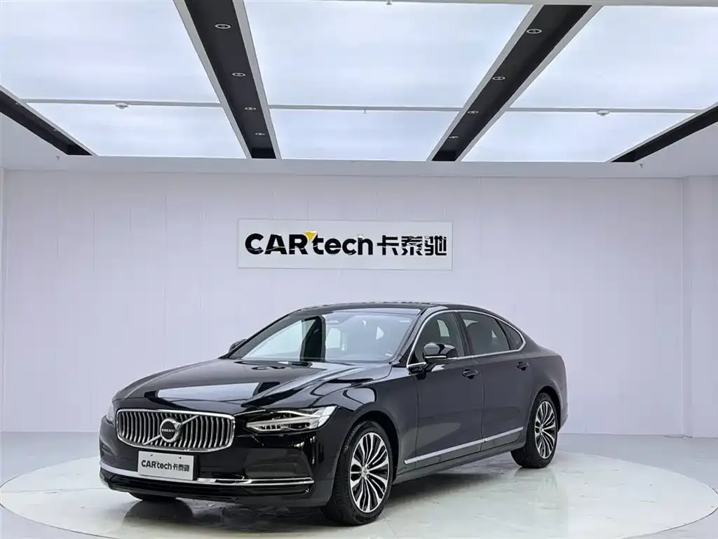 Volvo S90 — фото 1
