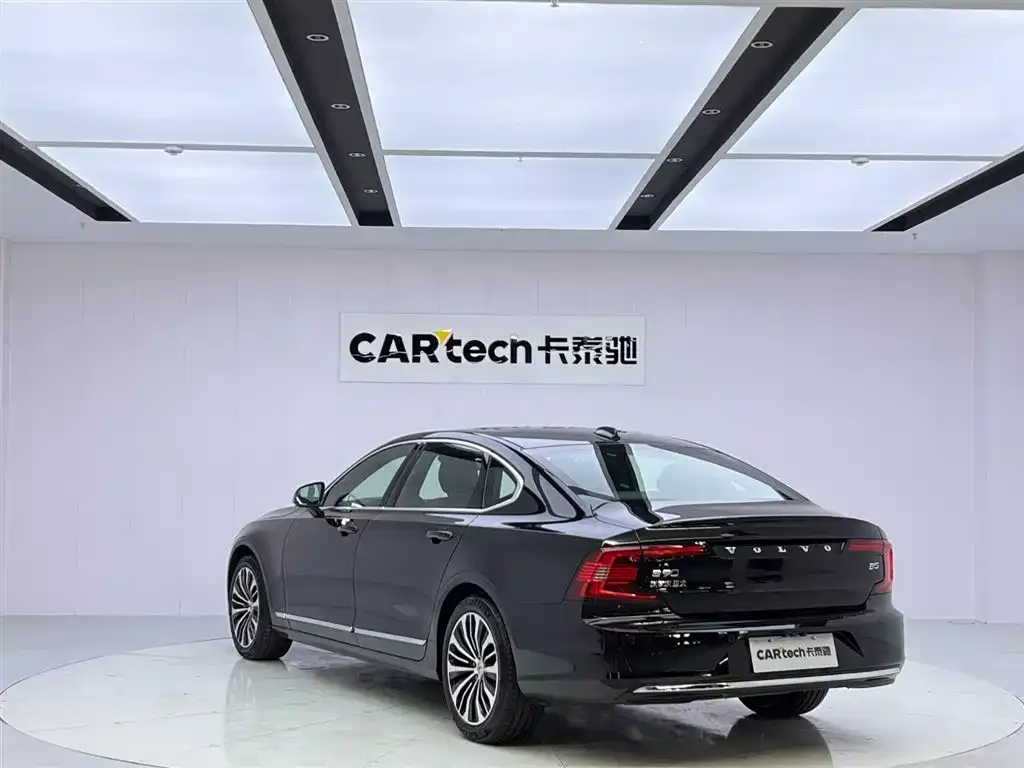 Volvo S90 — фото 6