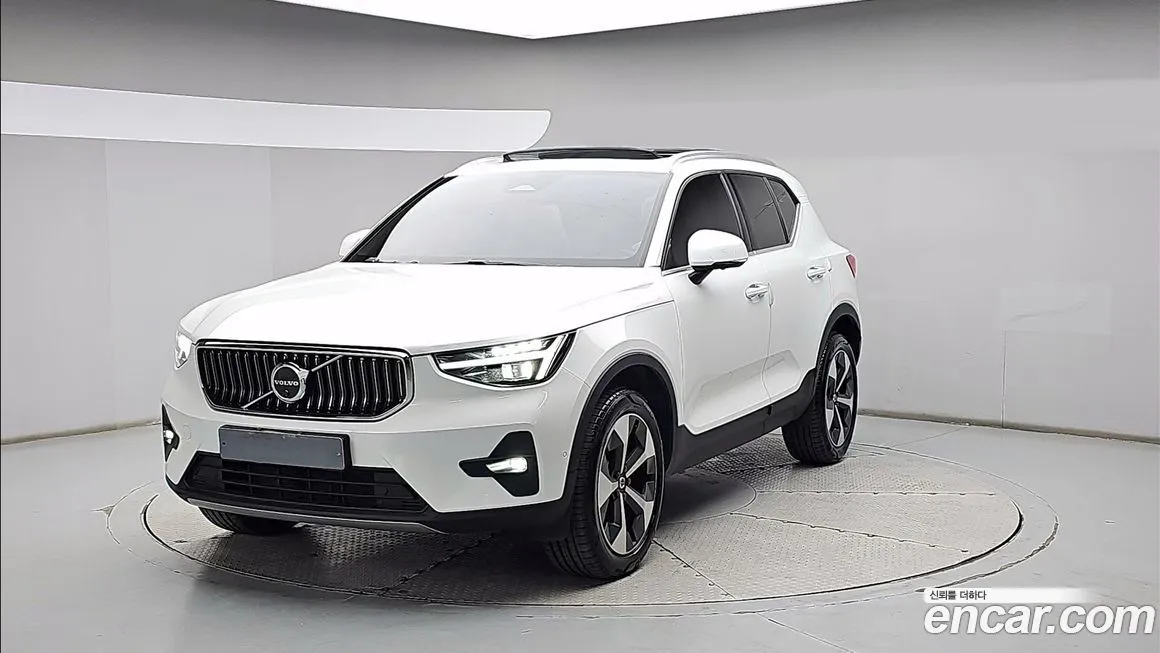 Volvo XC40 2024 из KR, фото 1