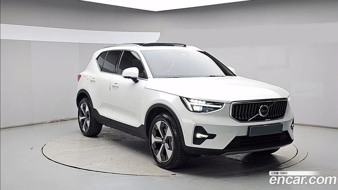 Volvo XC40 2024 из KR, фото 7