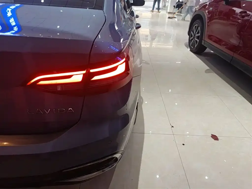 Volkswagen Lavida 2023 из CN, фото 8