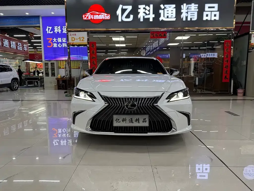 Lexus ES 2021 из CN, фото 1