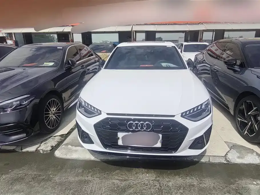 Audi A4L 2024 из CN, фото 10