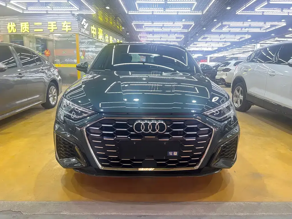 Audi A3 2024 из CN, фото 1