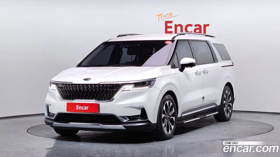 Kia Carnival — фото 1