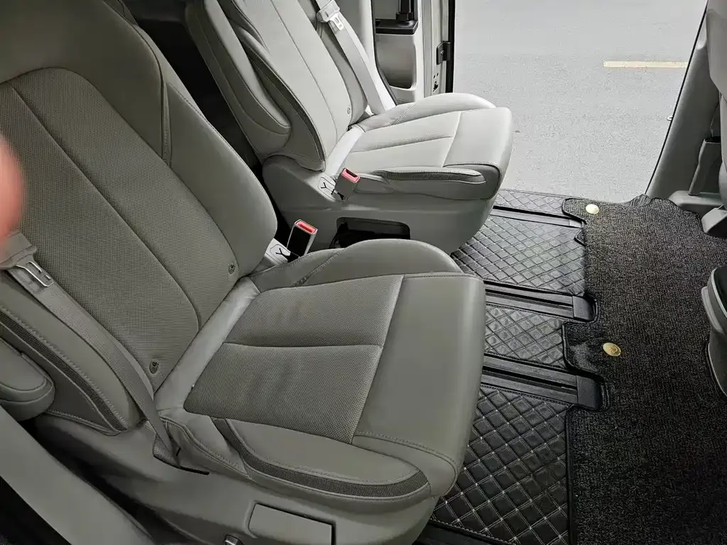 Buick GL8 2023 из CN, фото 5