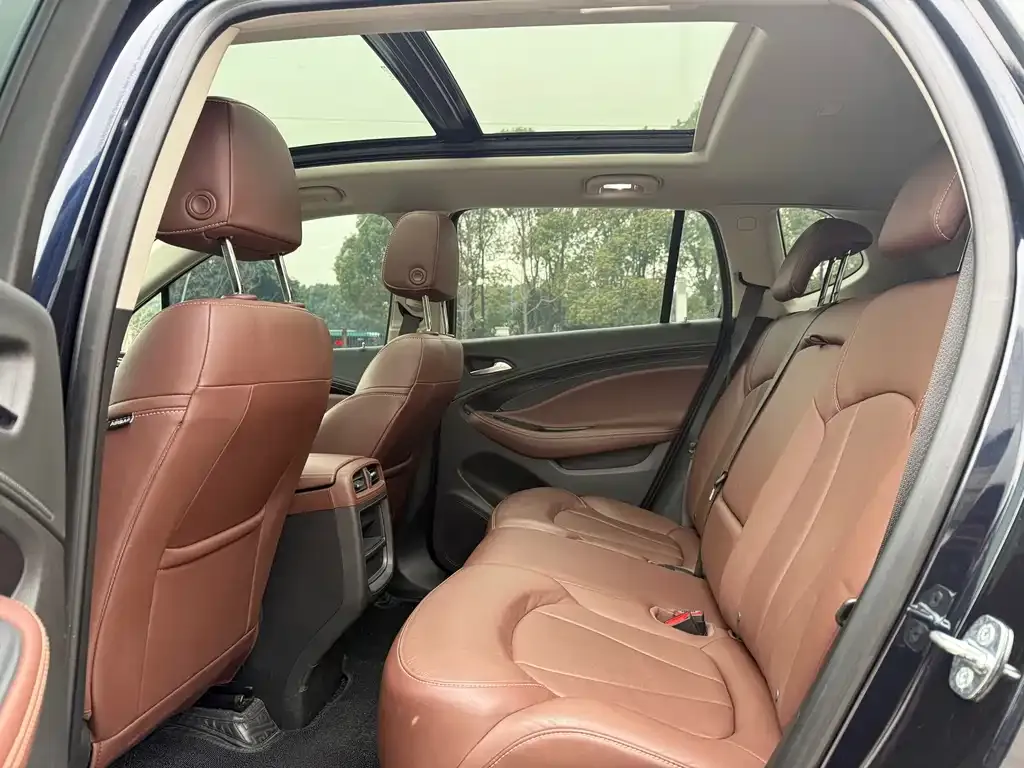 Buick Envision Plus 2021 из CN, фото 2