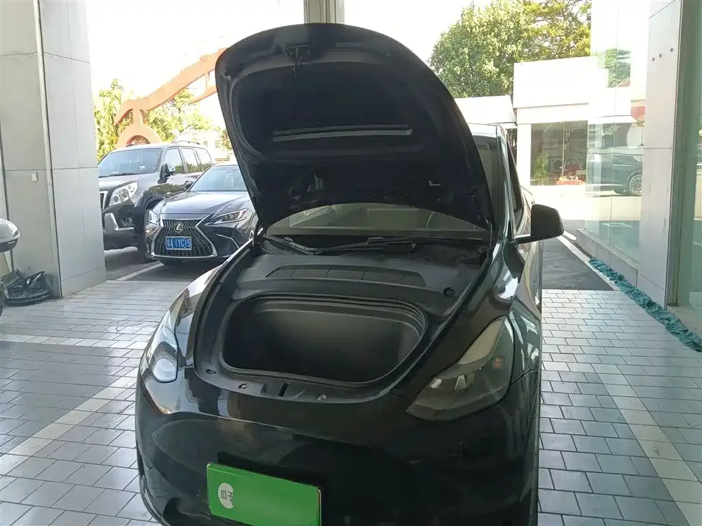 Tesla Model Y 2023 из CN, фото 10