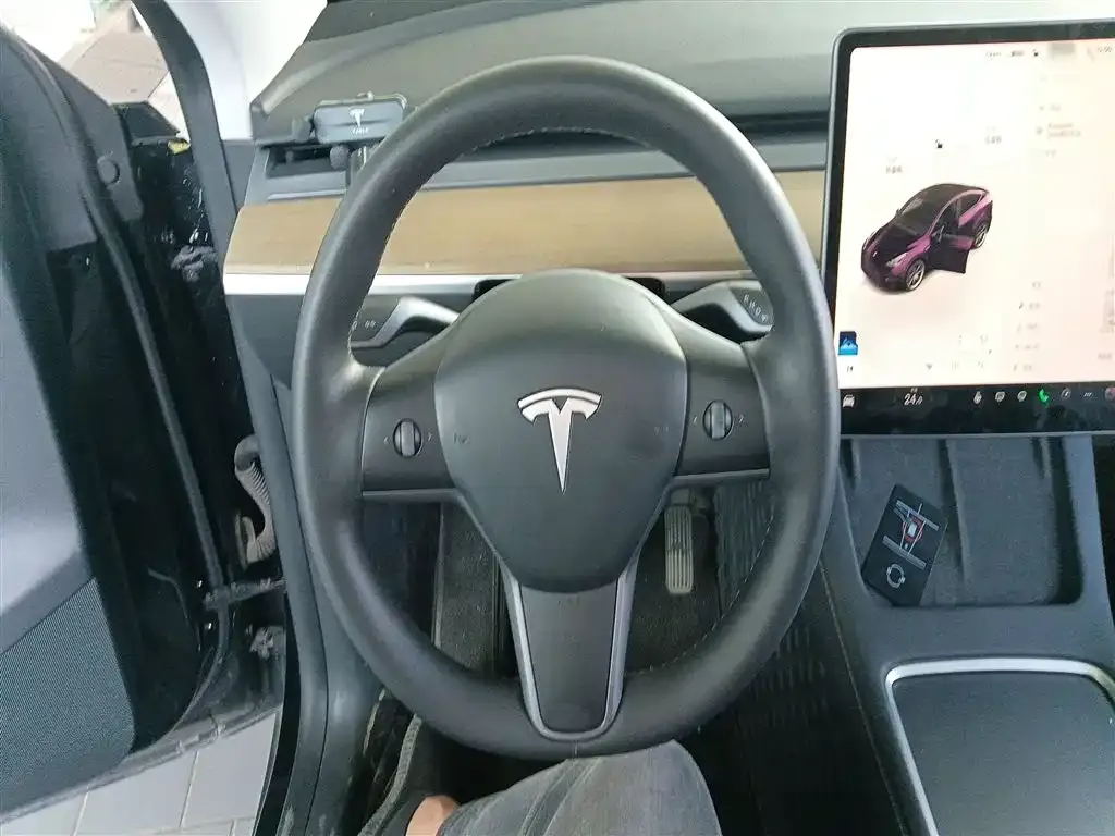 Tesla Model Y 2023 из CN, фото 3