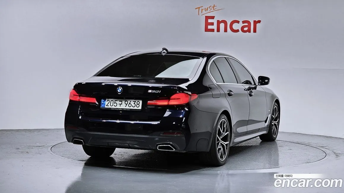 BMW 5-Series 2021 из KR, фото 2
