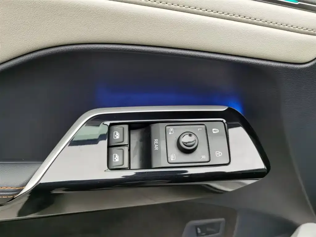 Volkswagen ID.6 Crozz 2022 из CN, фото 9