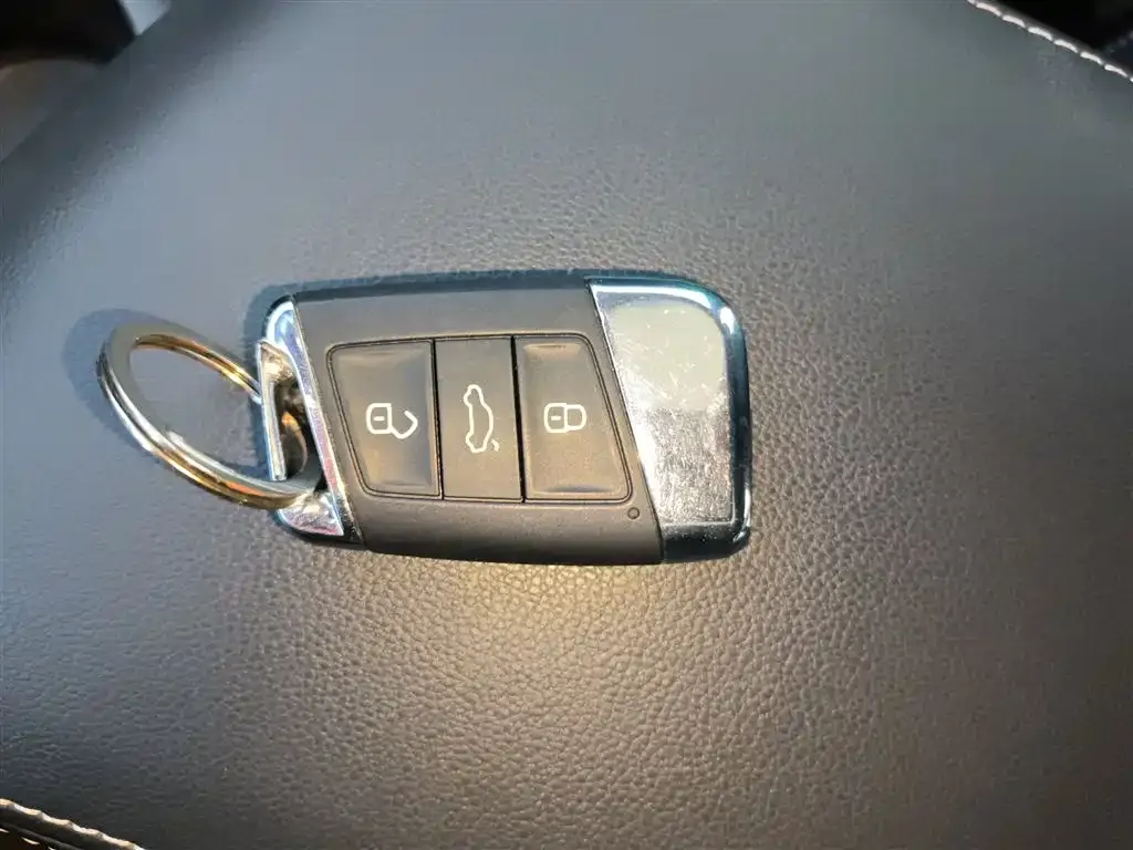 Volkswagen Passat 2024 из CN, фото 9