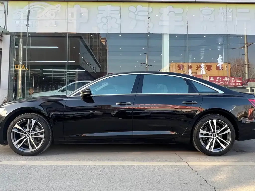 Audi A6L 2022 из CN, фото 10