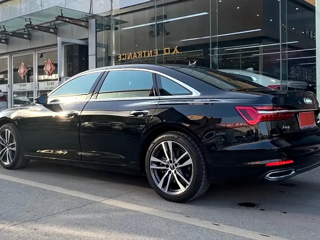 Audi A6L 2022 из CN, фото 9