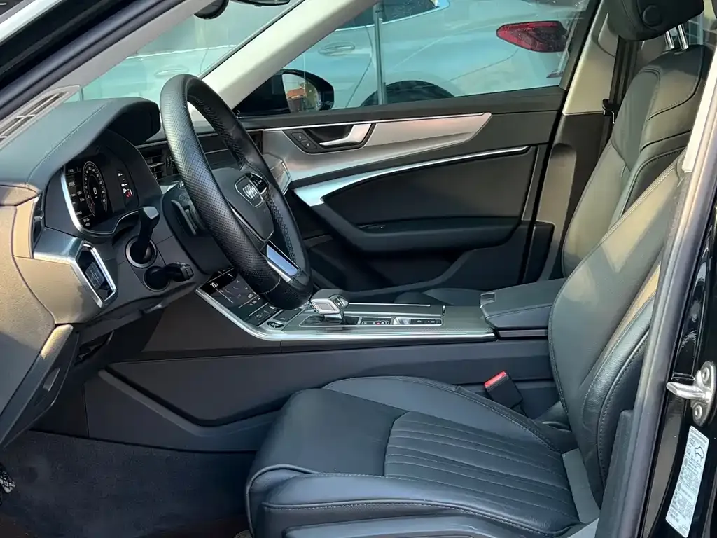 Audi A6L 2022 из CN, фото 3