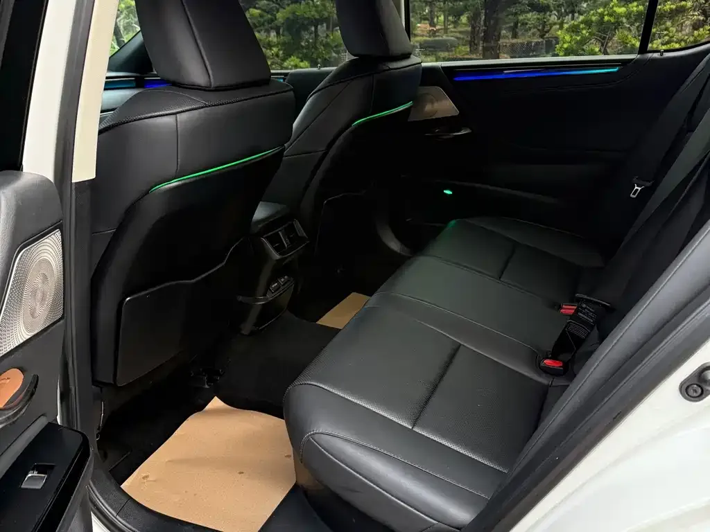 Lexus ES 2022 из CN, фото 2