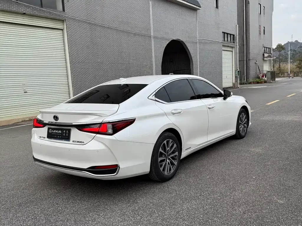 Lexus ES 2022 из CN, фото 8