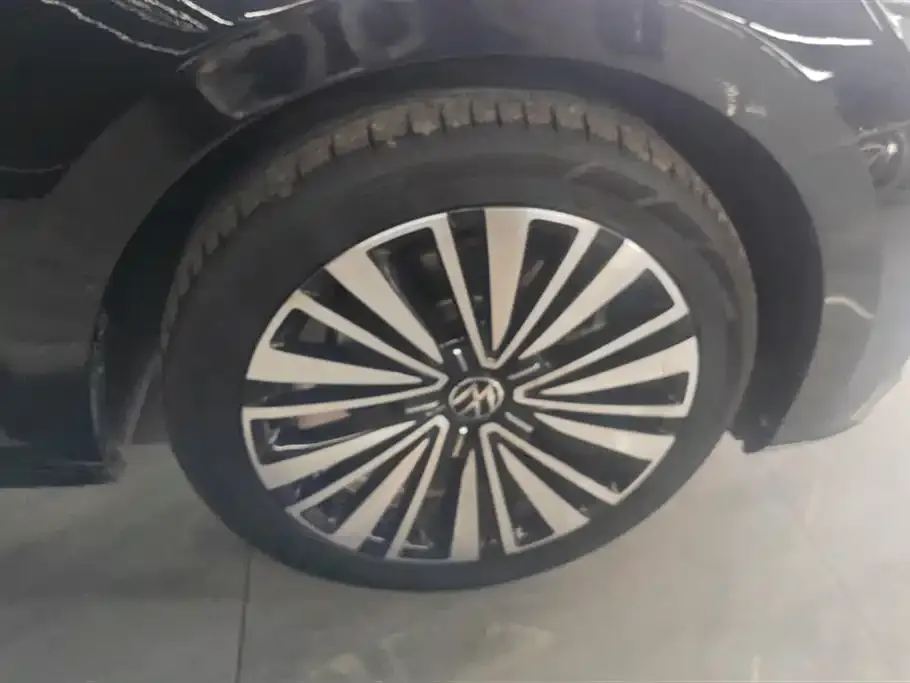Volkswagen Passat 2021 из CN, фото 2