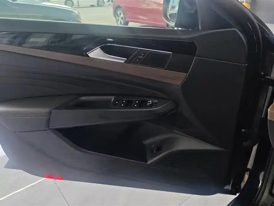Volkswagen Passat 2021 из CN, фото 7