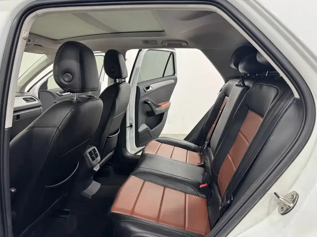 Volkswagen T-Roc 2021 из CN, фото 4