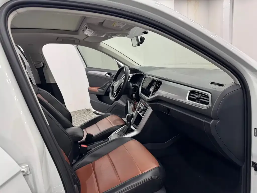 Volkswagen T-Roc 2021 из CN, фото 6