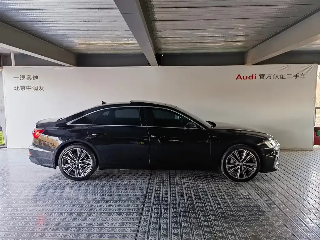 Audi A6L 2021 из CN, фото 4