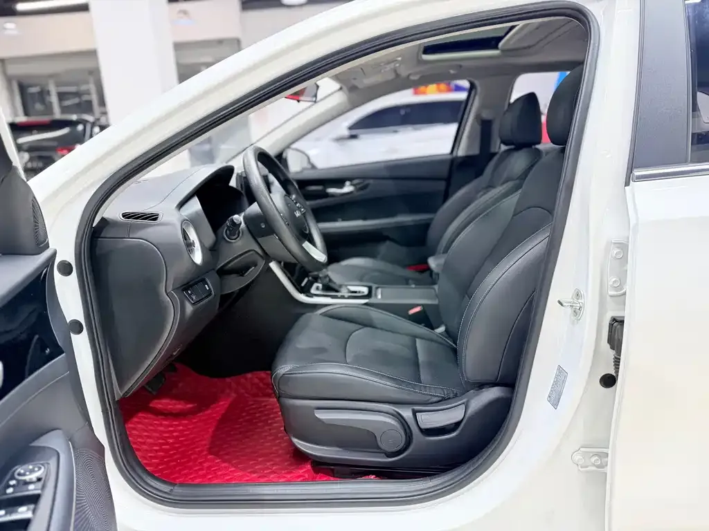 Kia K3 2022 из CN, фото 9