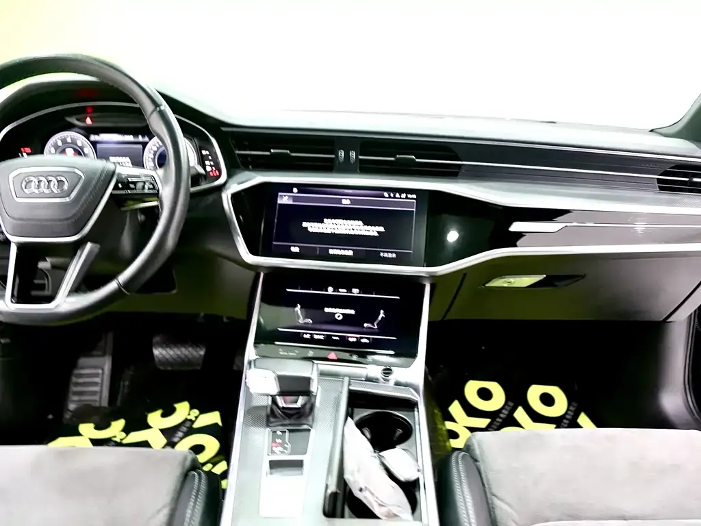 Audi A6L 2023 из CN, фото 4