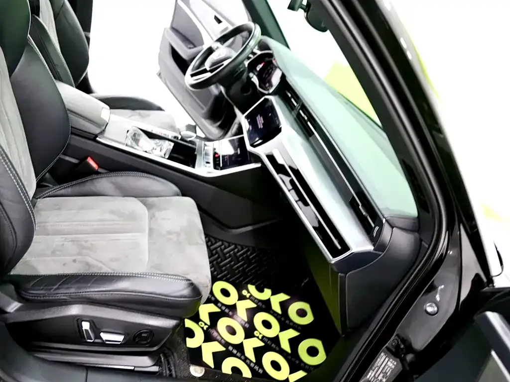Audi A6L 2023 из CN, фото 6