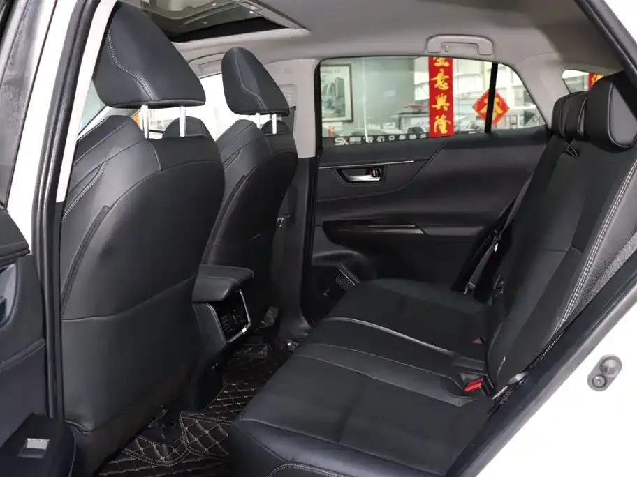 Toyota Venza 2023 из CN, фото 8