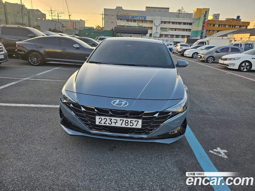 Hyundai AVANTE — фото 1