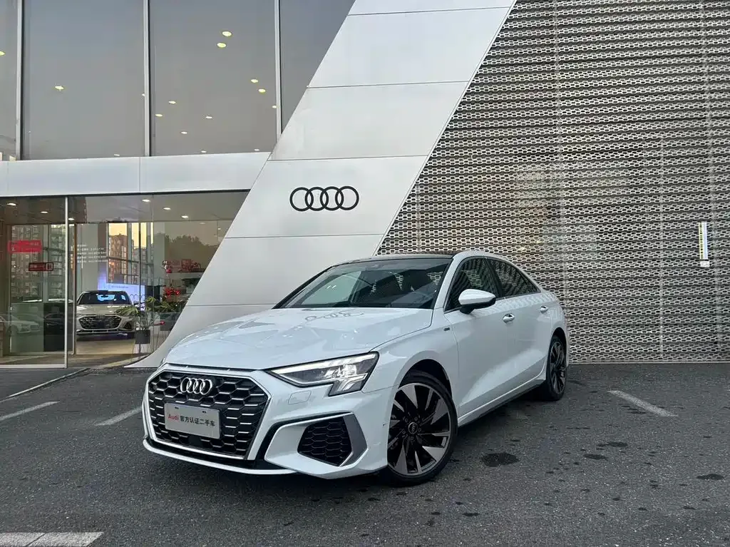 Audi A3 2024 из CN, фото 1