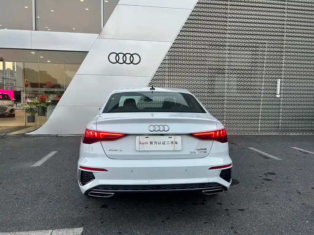 Audi A3 2024 из CN, фото 10