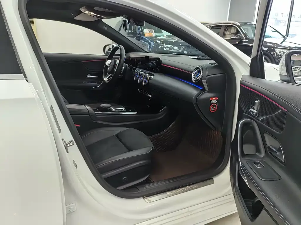 Mercedes-Benz A-Class 2021 из CN, фото 6