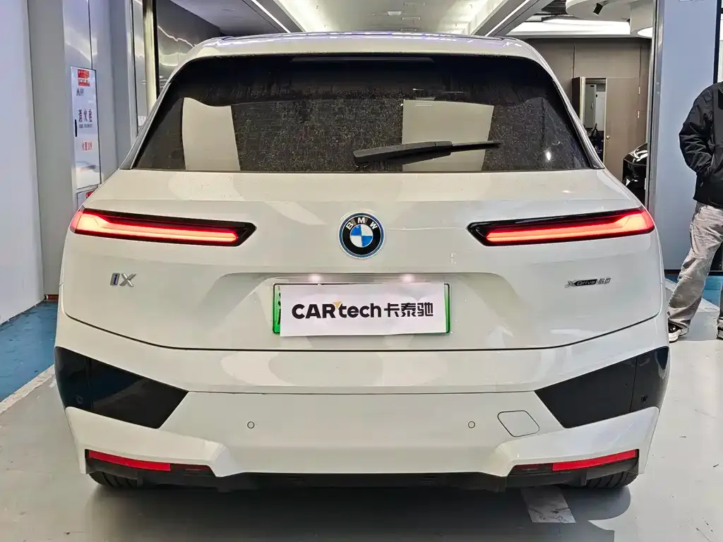 BMW iX 2024 из CN, фото 2