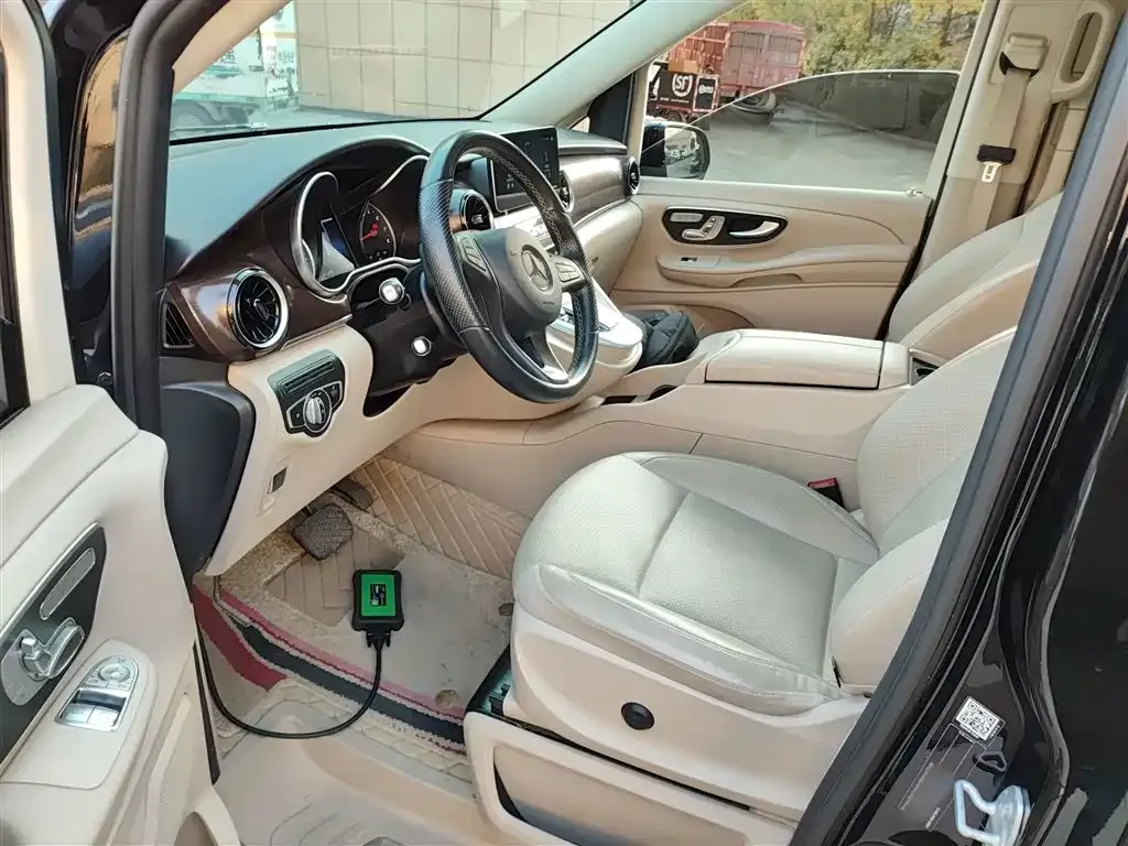 Mercedes-Benz V-Class 2022 из CN, фото 9