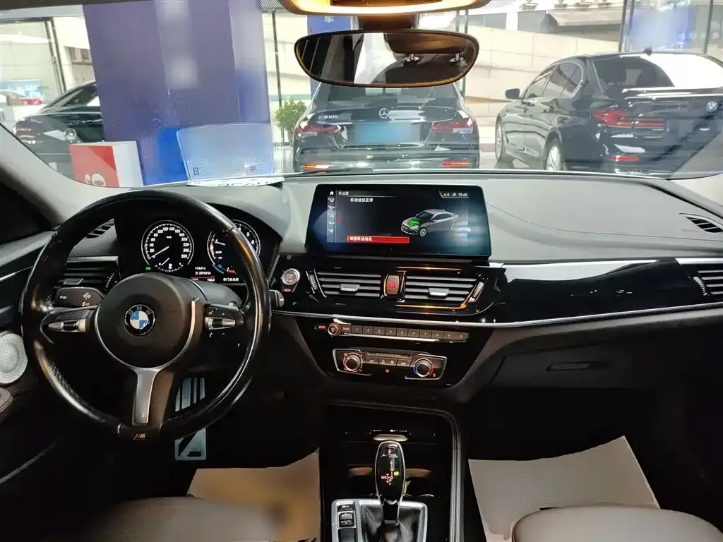 BMW 1 Series 2023 из CN, фото 10