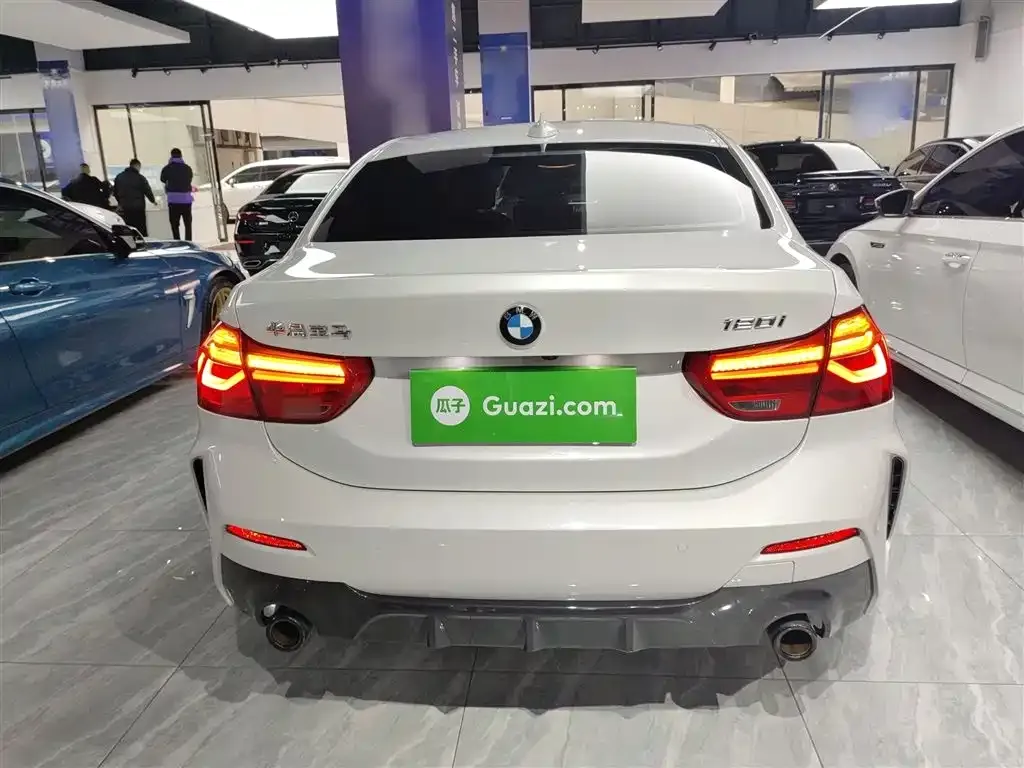 BMW 1 Series 2023 из CN, фото 6