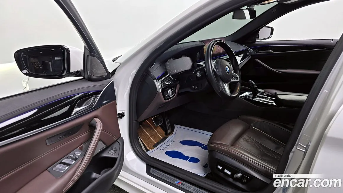 BMW 5-Series 2021 из KR, фото 3