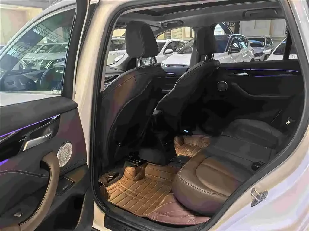 BMW X1 2021 из CN, фото 2