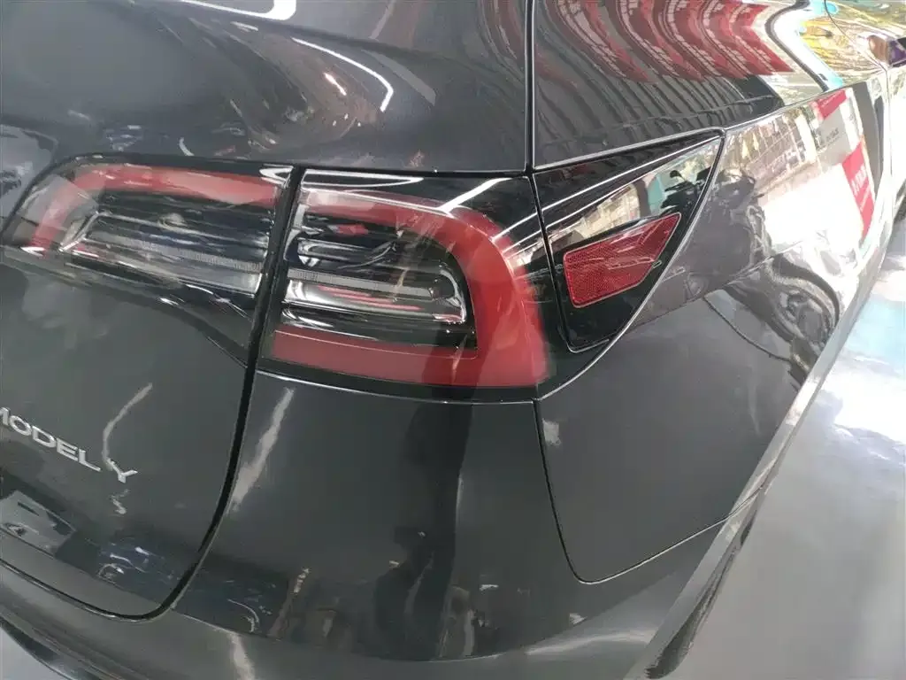 Tesla Model Y 2024 из CN, фото 6