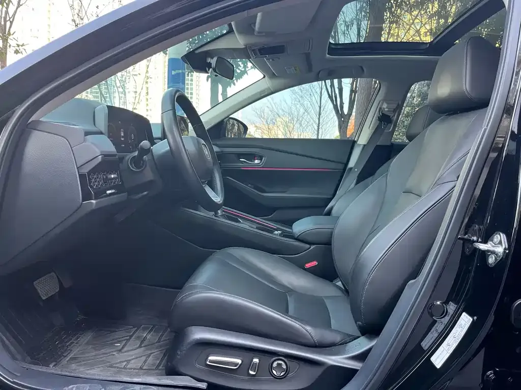 Honda Accord 2024 из CN, фото 2