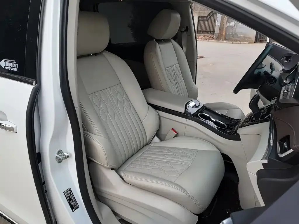 Buick GL8 2024 из CN, фото 4