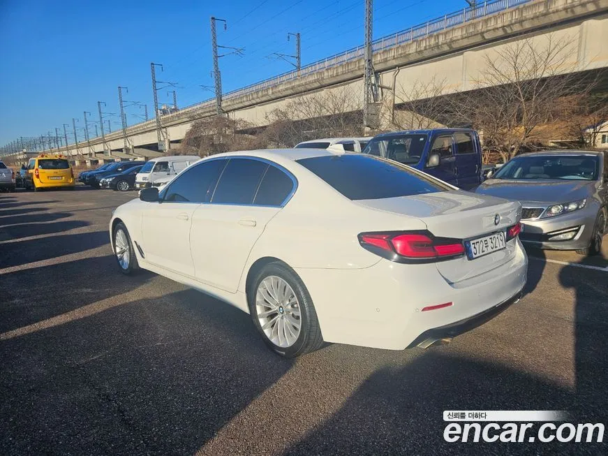 BMW 5-Series 2021 из KR, фото 2