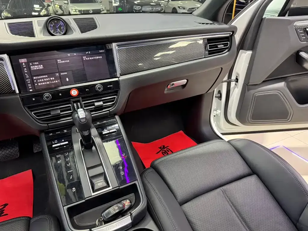 Porsche Macan 2023 из CN, фото 3