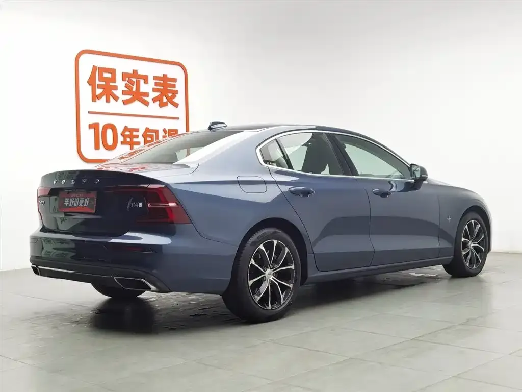Volvo S60 2021 из CN, фото 8